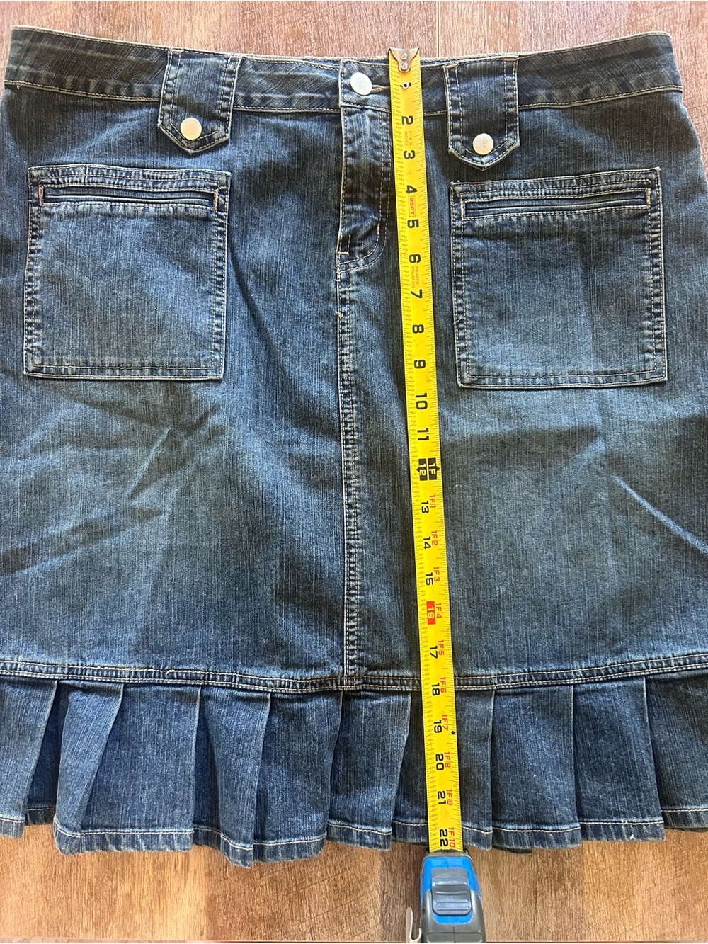 Vintage Y2K low rise denim skirt